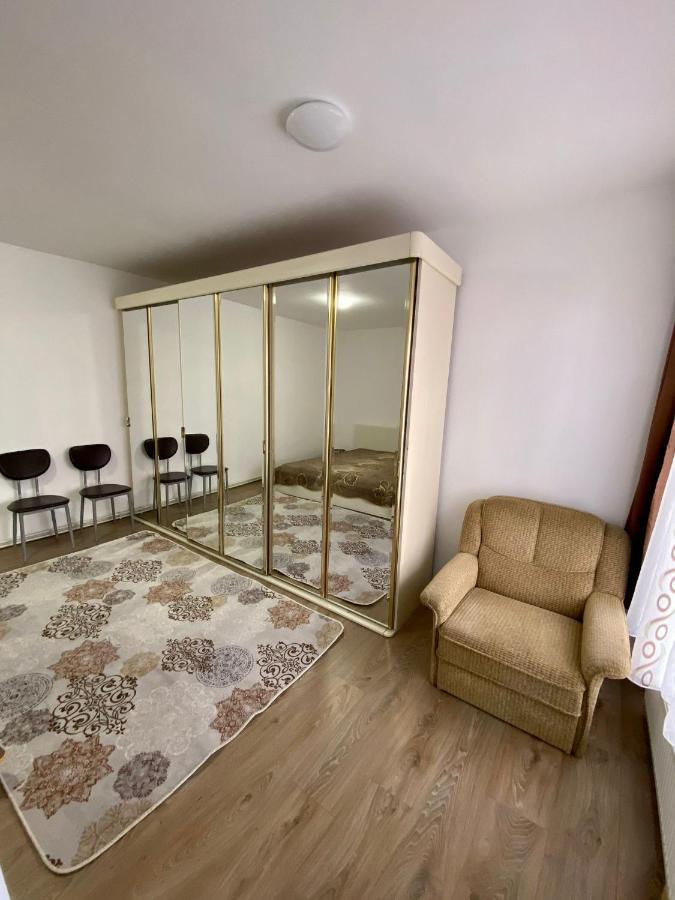 Ardelean Apartment Oradea Exterior photo
